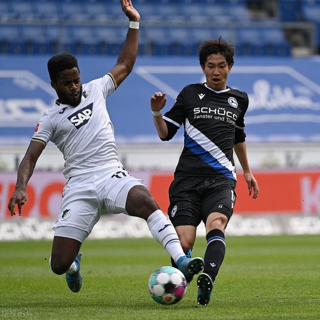 今夜体能课后;圣安东尼奥马刺战术微调备战法甲;压力陡增;阵容厚度经受考验 -牛牛网页版